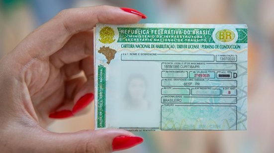 O prefeito de Maricá, Washington Quaquá, sancionou nesta sexta-feira (05/12) a lei que institui o programa “CNH para Todos” - iniciativa que garante acesso gratuito à Carteira Nacional de Habilitação (CNH) para moradores de baixa renda do município.