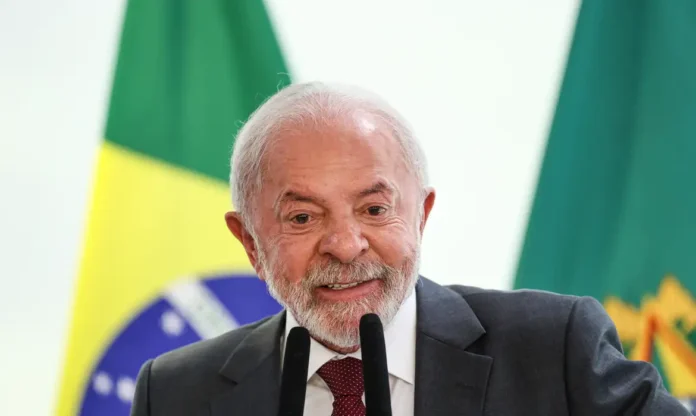 O presidente Luiz Inácio Lula da Silva determinou, nesta quinta-feira (25), a abertura de processo interno na Controladoria-Geral da União (CGU) para “responsabilização e expulsão” do serviço público federal