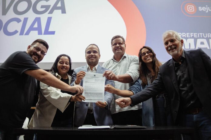 A Prefeitura de Maricá, por meio da Secretaria de Justiça e Cidadania, em parceria com a OAB-RJ e a OAB Maricá, lançou nesta quinta-feira (22/01), no Cine Henfil, o programa Advoga Social