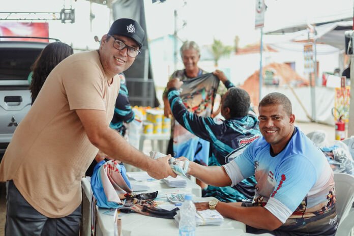 A Prefeitura de Maricá, por meio da Secretaria de Pesca, promoveu neste sábado (24/01), na praia de Itaipuaçu, a 4ª edição do Festival Caiaque Fishing Maricá 2026.