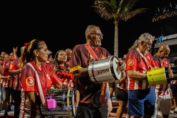 Com apoio da Prefeitura de Maricá, por meio da Secretaria de Turismo, Comércio, Indústria e Mercado Interno, a União de Maricá realizou nesta sexta-feira (30/01) o penúltimo ensaio antes do desfile oficial na Marquês de Sapucaí.