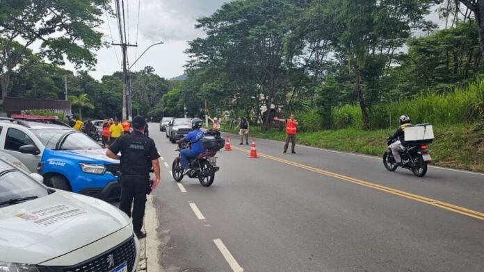 A semana começou com mais uma ação integrada contra motos barulhentas, realizada pela Prefeitura de Niterói, por meio da NitTrans
