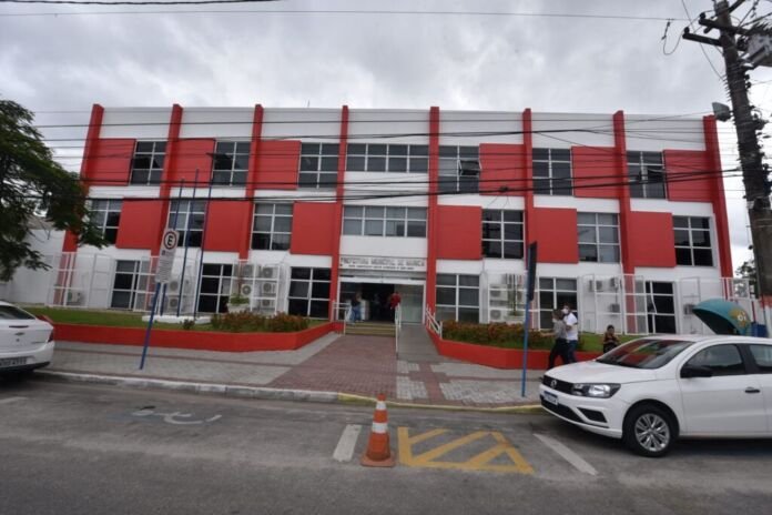 A tragédia que ceifou a vida de uma família na tarde da última sexta-feira, 9 de junho, no bairro do Silvado (Maricá-RJ), impactou e entristeceu os maricaenses.