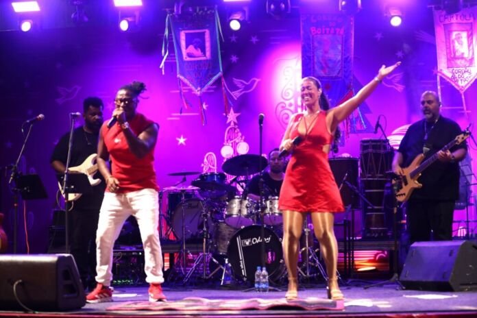 Foto - Clarildo Menezes (2) (1) (1) A despedida ficou por conta do grupo Cordão do Boitatá, um dos principais coletivos do carnaval de rua do Rio de Janeiro.