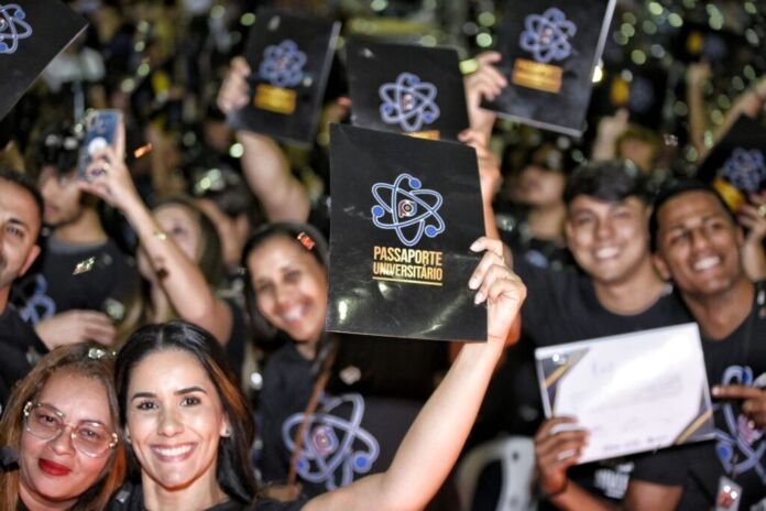 Quem deseja cursar Medicina com bolsa de estudo garantida pelo Programa Passaporte Universitário deve ficar atento ao prazo