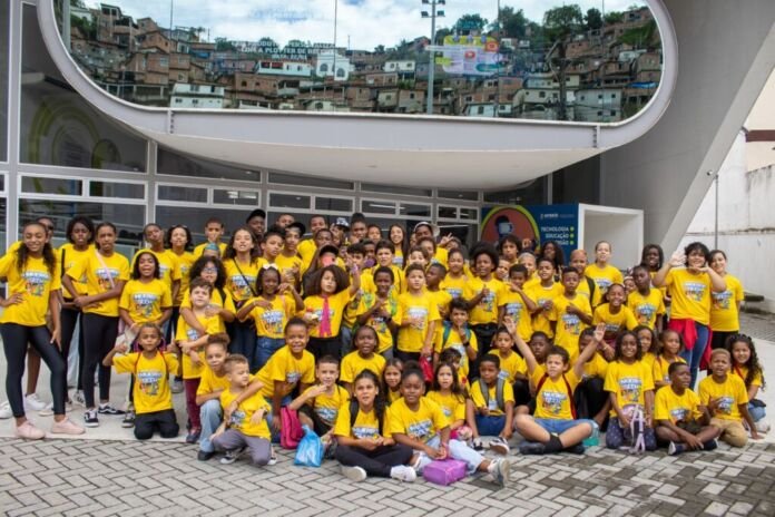 A Prefeitura de Niterói, por meio da Secretaria Municipal de Inovação, Ciência e Tecnologia (SMICT), oferece 260 vagas gratuitas para uma colônia de férias temática nas Plataformas Urbanas Digitais (PUDs).