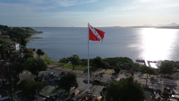 A Prefeitura de Maricá, em parceria com a Firjan SENAI, segue com vagas abertas para cursos gratuitos de qualificação profissional na cidade