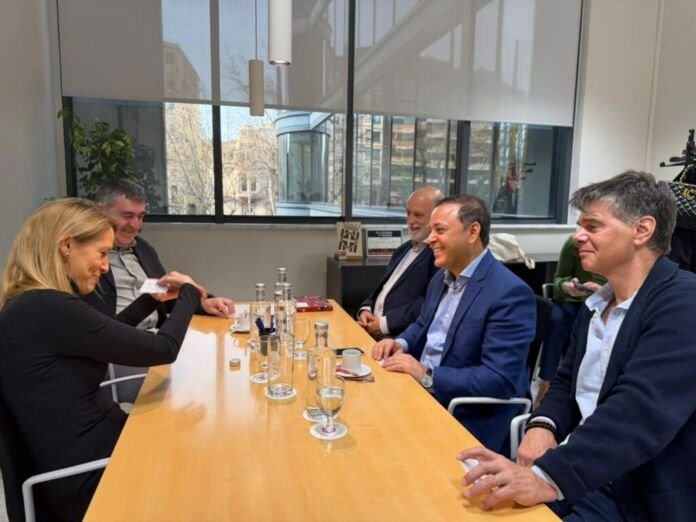 O prefeito de Niterói e presidente da Rede Mercocidades, Rodrigo Neves, disse nesta quarta-feira (25/2), em Barcelona, que a cidade fluminense será sede da 26ª Conferência do Observatório Internacional de Democracia Participativa (OIDP) em 2027.