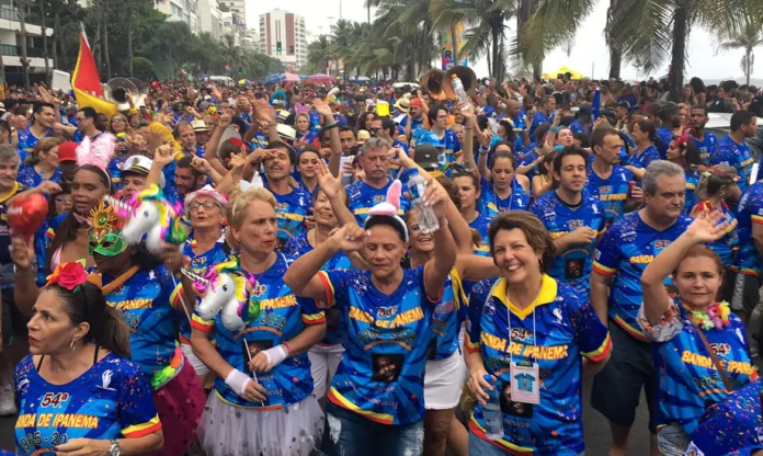 A terça-feira (17) de carnaval no Rio vai começar com o megabloco Fervo da Lud, no Centro. Outros destaques são os tradicionais Orquestra Voadora e Banda de Ipanema