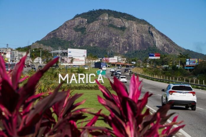 A Prefeitura de Maricá, por meio das secretarias de Transportes e Postura e Trânsito, lançou nesta quarta-feira (25/03) o edital de credenciamento de Centros de Formação de Condutores (CFCs) para atuação no programa “Carteira de Habilitação para Todos”