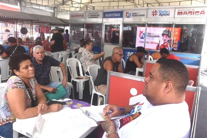 A Prefeitura de Maricá, por meio da Secretaria de Trabalho e Emprego, promoveu nesta sexta-feira (06/03) mais uma edição da Casa do Trabalhador Itinerante no bairro de Inoã