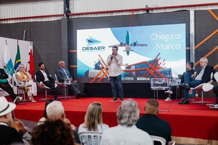 A Prefeitura de Maricá, por meio da Companhia de Desenvolvimento de Maricá (Codemar) e do Instituto de Ciência, Tecnologia e Inovação de Maricá (ICTIM) realizou nesta terça-feira (17/03) a assinatura do contrato de Encomenda Tecnológica (ETEC) e de um termo de cooperação com a empresa Desenvolvimento Aeronáutico (DESAER) no Galpão Tecnológico, em Inoã.