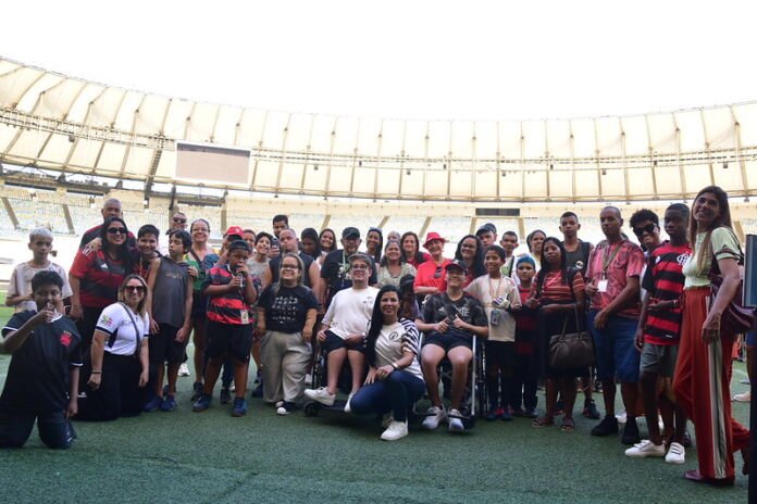 A Prefeitura de Maricá, por meio da Secretaria da Pessoa com Deficiência e Inclusão, promoveu nesta terça-feira (17/03) uma visita ao Estádio do Maracanã para cerca de 60 pessoas acompanhadas pelos serviços municipais