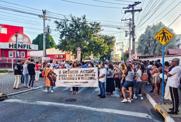 A Prefeitura de Maricá, por meio da Secretaria de Assistência Social e Cidadania, promoveu na quinta-feira (26/03) um ato público de conscientização contra o bullying e o racismo