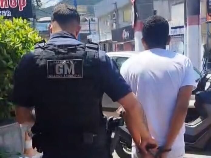 A Prefeitura de Maricá, por meio da Secretaria de Segurança Cidadã, atuou nesta terça-feira (03/03) na prisão de um homem suspeito de agredir a ex-esposa.