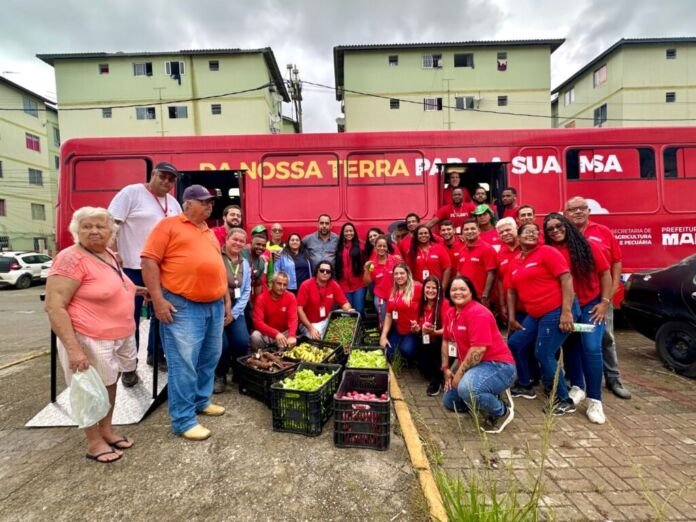 A Prefeitura de Maricá, por meio da Secretaria de Agricultura e Pecuária, realizou nesta terça-feira (10/03) a distribuição de hortaliças frescas no condomínio Minha Casa, Minha Vida de Inoã