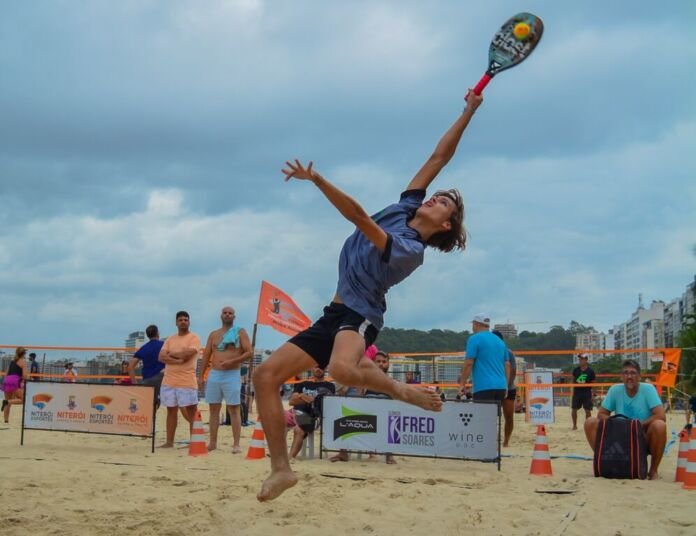 Dois grandes eventos esportivos gratuitos vão movimentar a Praia de Icaraí neste fim de semana (21 e 22)