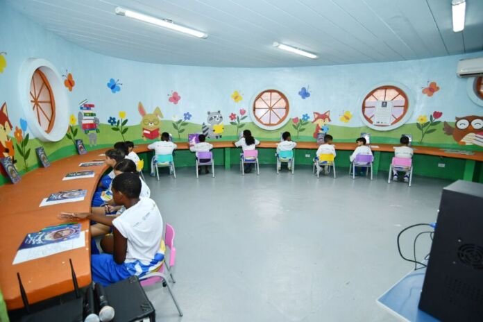 A Prefeitura de Nova Iguaçu continua com inscrições abertas para o Centro de Referência e Serviços para o Crescimento e Desenvolvimento da Primeira Infância (CRESCER), equipamento voltado ao atendimento de crianças de 0 a 6 anos e ao apoio às suas famílias.