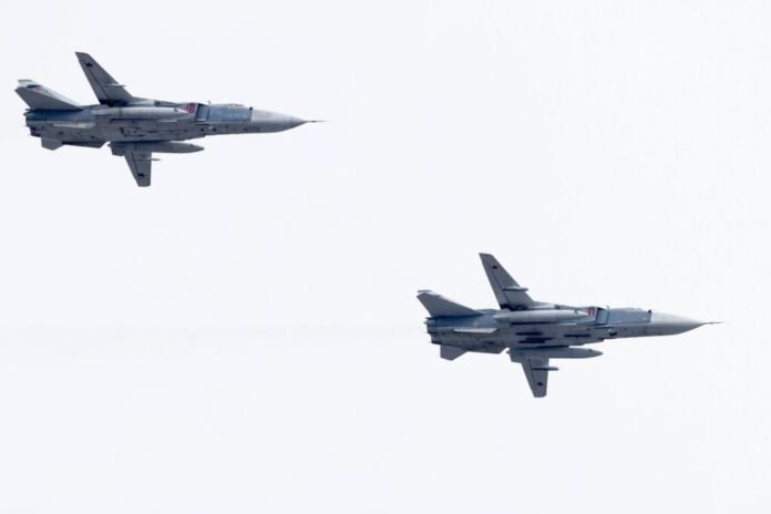 A Força Aérea do Catar anunciou nesta segunda-feira (2) o abate de dois caças iranianos Sukhoi-24 que teriam invadido seu espaço aéreo