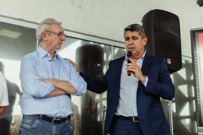 A Prefeitura de Maricá, por meio da Companhia de Desenvolvimento de Maricá (Codemar), realizou nesta terça-feira (31/03) a cerimônia de transferência de posse da presidência da companhia.