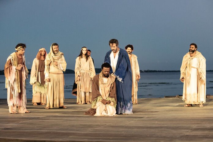 A Prefeitura de Maricá encerrou neste sábado (19/04), na Orla do Parque Nanci, as apresentações do espetáculo “Jesus de Nazaré em Maricá”
