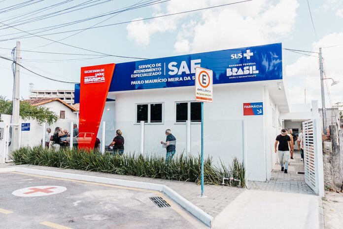 A Prefeitura de Maricá, por meio da Secretaria de Saúde, reinaugurou nesta segunda-feira (20/04) o Serviço de Atendimento Especializado (SAE) Paulo Maurício Meira da Silva, localizado em Araçatiba.