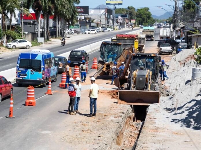 A Prefeitura de Maricá, por meio da Companhia de Saneamento de Maricá (Sanemar), está ampliando a atuação no município com foco em expansão da rede de esgoto, fortalecimento institucional e ações sociais voltadas à população
