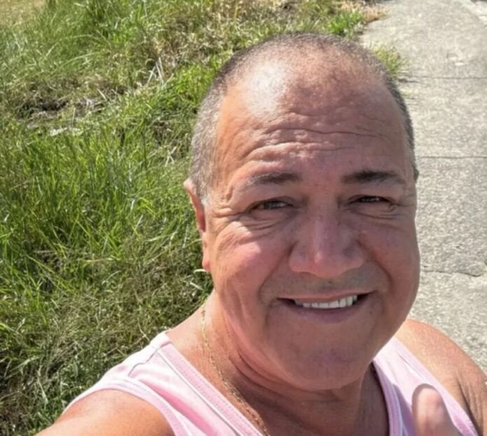 A Prefeitura de Nova Iguaçu decretou luto oficial de cinco dias pela morte do vereador Maninho de Cabuçu, ocorrida nesta quinta-feira (23), após ele ter sido baleado na tarde de quarta-feira (22).