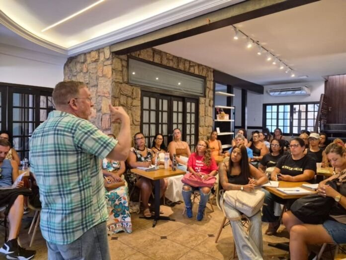 A Prefeitura de Maricá, por meio da Secretaria de Direitos Humanos, iniciou nesta quarta-feira (08/04) o Curso de Formação em Direitos Humanos do Programa Marielle Franco