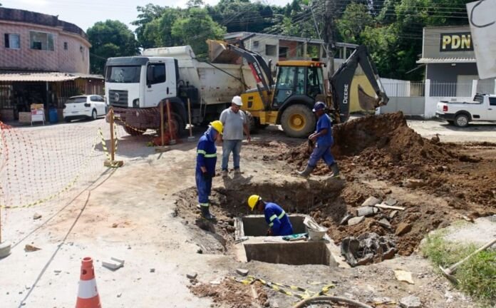 A Prefeitura de Nova Iguaçu realizou intervenções em um trecho da rede de drenagem no bairro Rancho Fundo