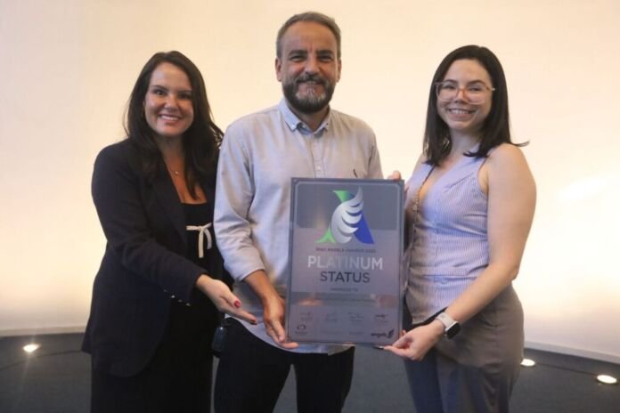 Niterói conquistou, nesta segunda-feira (13), o título de “Cidade Angels”, reconhecimento internacional que certifica a excelência no atendimento ao Acidente Vascular Cerebral (AVC)