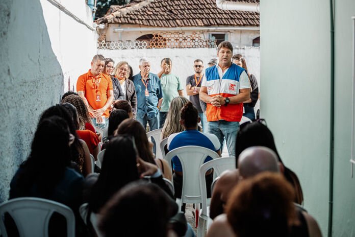A Prefeitura de Maricá, por meio da Secretaria de Habitação, realizou nesta quarta-feira (13/05) a entrega de 35 benefícios do Programa Locação Social para famílias em situação de vulnerabilidade social