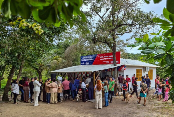 55295053568_4db868f10e_c A Prefeitura de Maricá, por meio da Secretaria de Saúde, inaugurou nesta terça-feira (26/05) a Unidade de Saúde Indígena na Aldeia Mata Verde Bonita e reinaugurou a Unidade de Saúde da Família (USF) Inoã II
