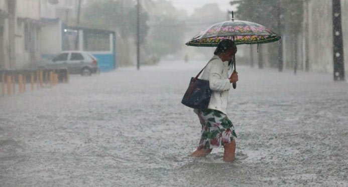 Abril-pode-comecar-com-chuva-forte-em-cidades-do-sul-do-ES O potencial de chuva forte, acompanhada de rajadas de vento moderadas, raios e queda de granizo, segue previsto para os municípios de Maricá, Niterói, São Gonçalo, Saquarema e Itaboraí nesta quarta-feira, 27 de maio