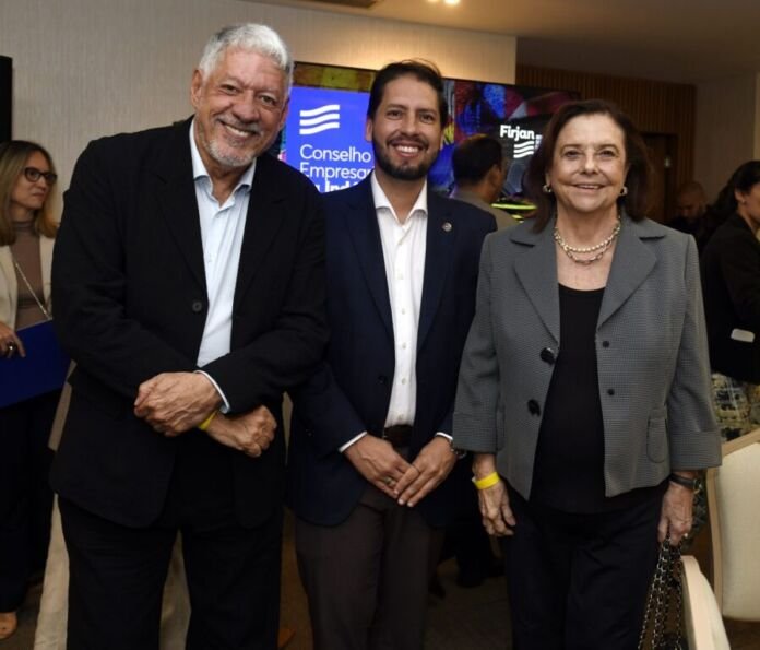 O presidente da Companhia de Cultura e Turismo de Maricá (MARÉ), Antonio Grassi, tomou posse como integrante do Conselho Empresarial da Indústria Criativa da Federação das Indústrias do Estado do Rio de Janeiro (Firjan), em cerimônia realizada na manhã desta segunda-feira (04/05)