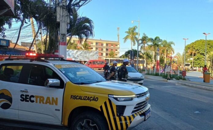 A Prefeitura de Maricá, por meio da Secretaria de Trânsito (Sectran), informa que haverá alterações no trânsito durante a programação de aniversário dos 212 anos da cidade, entre os dias 15 e 26 de maio, no Centro e em Barra de Maricá