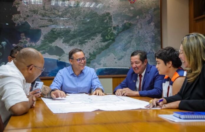Prefeitura de Niterói lança edital para urbanização do Morro da Penha com investimento de R$ 54 milhões - Foto Evelen Gouvêa (2) A Prefeitura de Niterói anunciou nesta terça-feira (12) o edital das obras de urbanização do Morro da Penha, na Ponta d'Areia