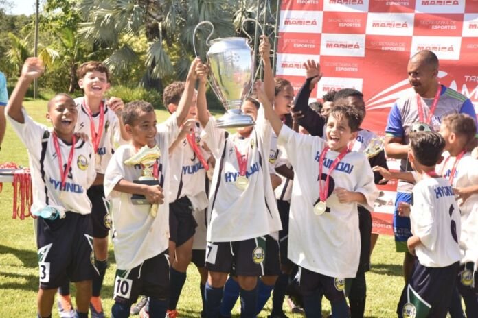 A Prefeitura de Maricá, por meio da Secretaria de Esportes, realizou neste sábado (09/05) rodadas decisivas da Taça Cidade de Maricá 2026