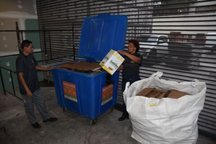 A Companhia de Limpeza de Niterói (Clin) e o Mercado Municipal firmaram uma parceria para ampliar o projeto de coleta seletiva na cidade.