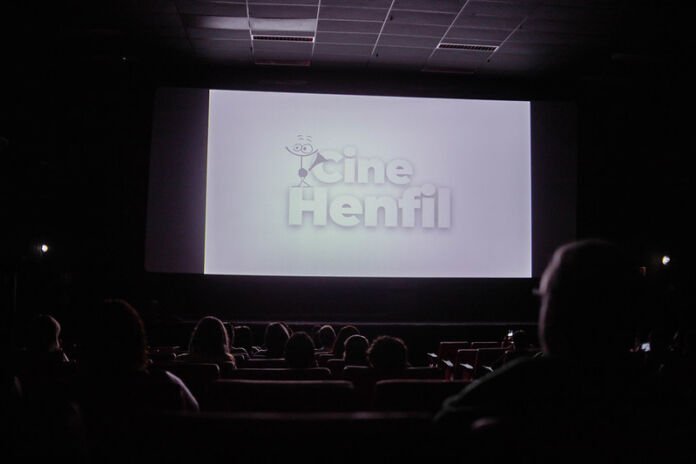A Prefeitura de Maricá realizou nesta quinta-feira (11/06) a primeira edição do projeto “Cine do Bem”, no Cine Henfil