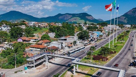 Na noite do último domingo, 7 de junho, um grave acidente aconteceu na Rodovia Amaral Peixoto (RJ-106), na altura do bairro de Inoã, em Maricá