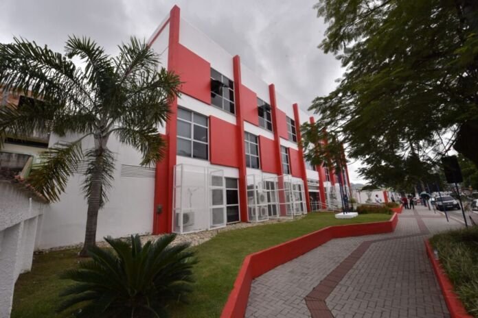 A Prefeitura de Maricá decretou ponto facultativo nas repartições públicas municipais na próxima segunda-feira (29/06)