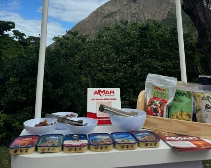 A Prefeitura de Maricá, por meio da Companhia Maricá Alimentos (AMAR), realiza nesta terça-feira (02/06), a partir das 10h, uma nova edição do projeto “AMAR nos Bairros” na Praça do Barroco, em Itaipuaçu