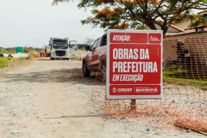 A Prefeitura de Maricá superou a marca de 110 quilômetros de ruas asfaltadas em diferentes regiões da cidade