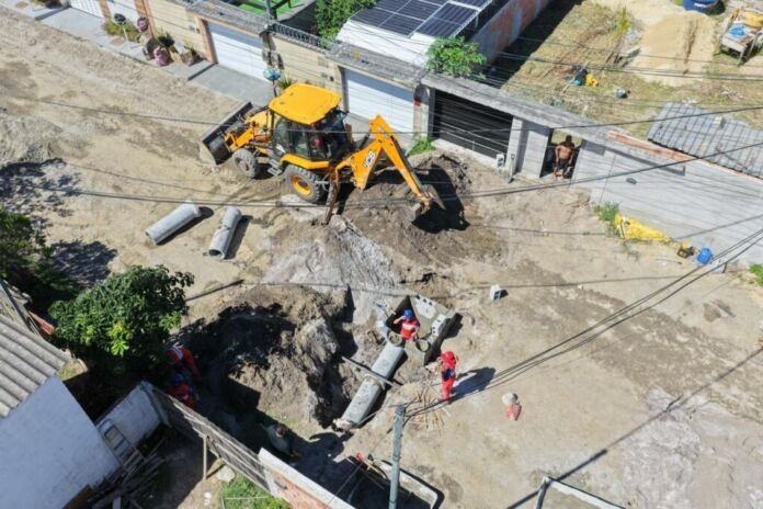 A Prefeitura de Maricá iniciou a implantação de um sistema inteligente de monitoramento e prevenção de enchentes no município