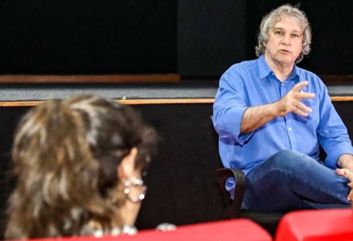 A Prefeitura de Maricá realizou nesta quinta-feira (11/06) uma coletiva de imprensa para anunciar a programação da terceira edição do Festival de Cinema e Política de Maricá