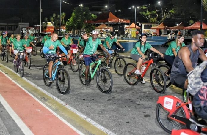 A orla de Itaipuaçu se prepara para receber um evento que promete unir esporte, lazer e romance em uma noite inesquecível. O “Bike Night – Mês dos Namorados”, uma iniciativa da Prefeitura de Maricá, através da Secretaria de Esporte e Lazer, convida ciclistas e apaixonados a celebrarem o amor de uma forma diferente e saudável
