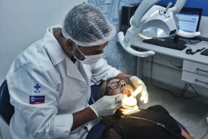 Sair do trabalho e conseguir consultar um médico, tomar uma vacina, fazer um exame ou até realizar um atendimento odontológico sem precisar faltar ao emprego já é uma realidade para milhares de moradores de Nova Iguaçu