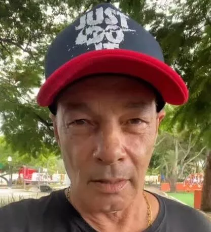 ximages-e1782084875874.jpeg.pagespeed.ic.GJ0ianmVWn A comunidade de Maricá, especialmente o distrito de Itaipuaçu, lamenta profundamente a perda de Marcelo Bessa, um nome que se tornou sinônimo de jornalismo comunitário, ativismo cultural e defesa incansável dos interesses locais