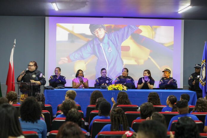 55371729982_80457f86cb_c A Prefeitura de Maricá realizou, nesta sexta-feira (03/07), a cerimônia de formatura de 81 alunos do projeto Guarda Mirim no Campus de Educação Pública Transformadora (CEPT) Leonel de Moura Brizola, em Itaipuaçu